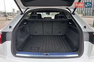 Внедорожник / Кроссовер Audi Q8 2023 в 