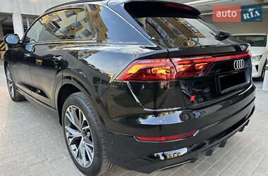 Внедорожник / Кроссовер Audi Q8 2024 в 