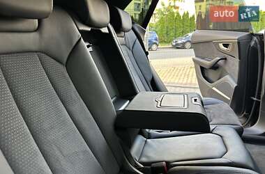 Внедорожник / Кроссовер Audi Q8 2024 в 