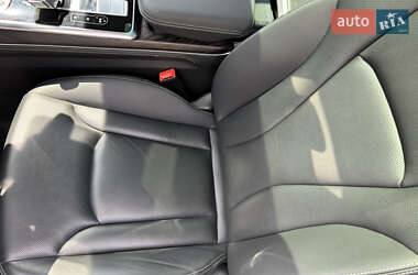 Внедорожник / Кроссовер Audi Q8 2023 в 