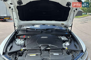 Внедорожник / Кроссовер Audi Q8 2023 в 