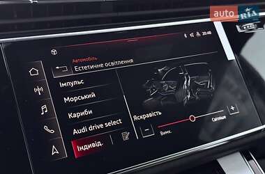 Позашляховик / Кросовер Audi Q8 2025 в 