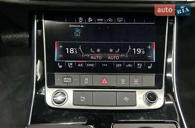 Внедорожник / Кроссовер Audi Q8 2023 в 