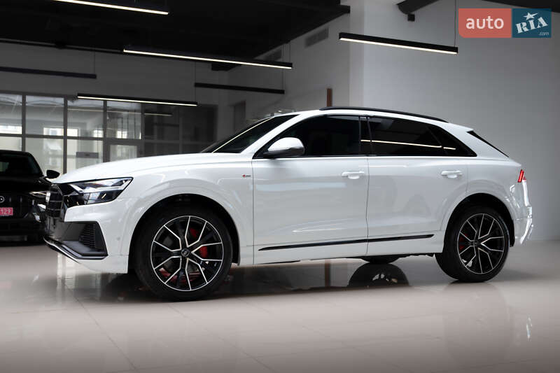 Внедорожник / Кроссовер Audi Q8 2022 в Хмельницком