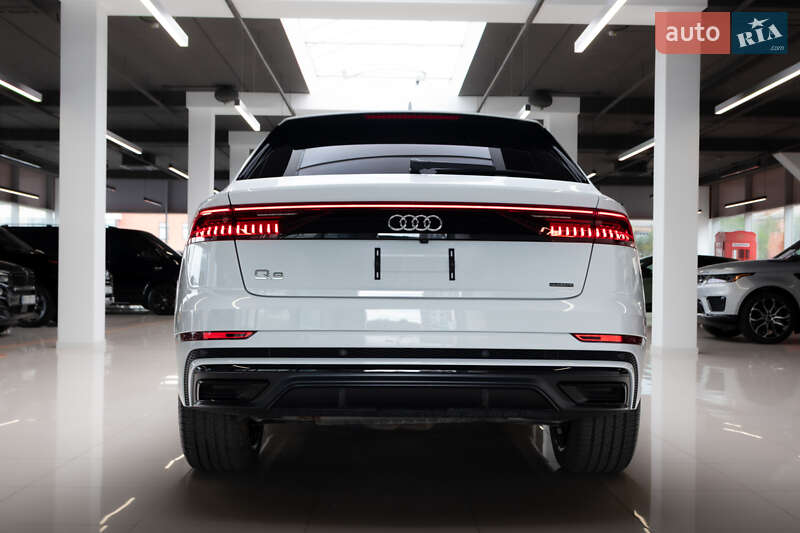 Внедорожник / Кроссовер Audi Q8 2022 в Хмельницком