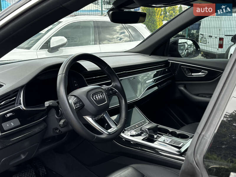 Позашляховик / Кросовер Audi Q8 2019 в Стрию