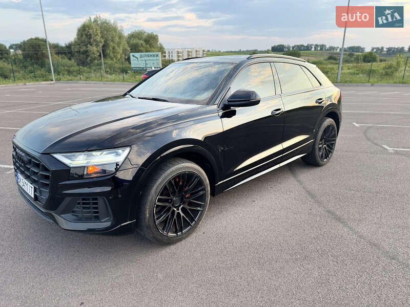 Позашляховик / Кросовер Audi Q8 2018 в Рівному