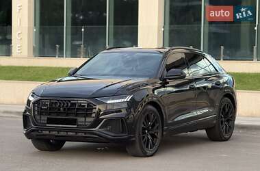 Позашляховик / Кросовер Audi Q8 2018 в Дніпрі