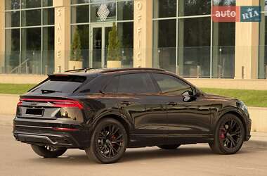 Внедорожник / Кроссовер Audi Q8 2018 в 