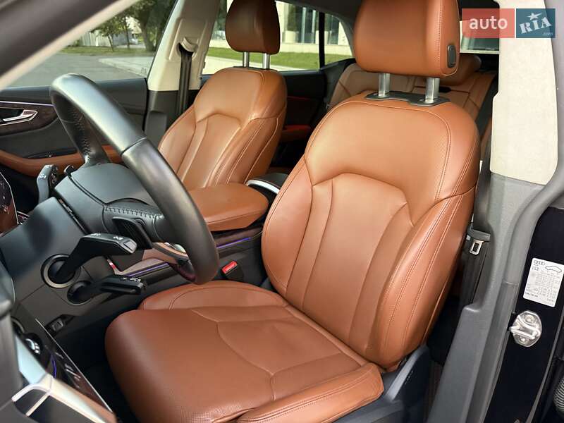 Позашляховик / Кросовер Audi Q8 2018 в Дніпрі