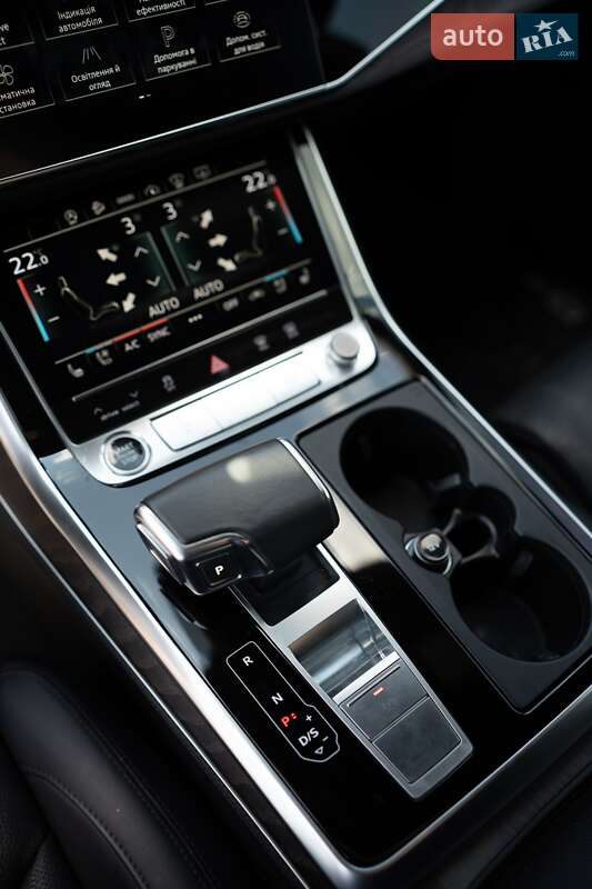 Внедорожник / Кроссовер Audi Q8 2021 в Хмельницком