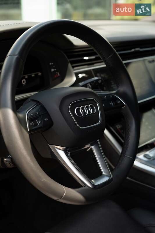 Внедорожник / Кроссовер Audi Q8 2021 в Хмельницком