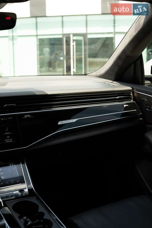 Внедорожник / Кроссовер Audi Q8 2021 в Хмельницком