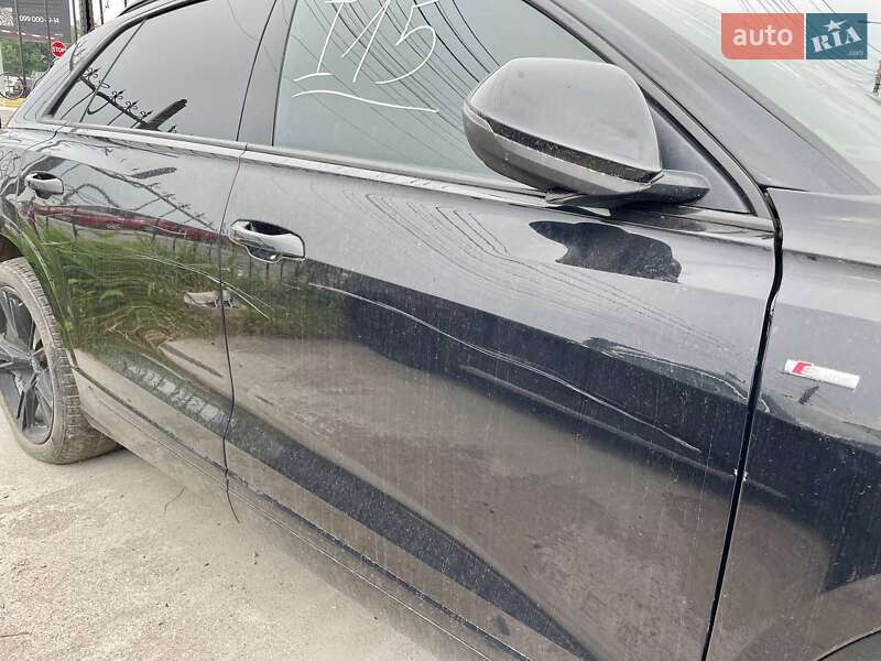 Позашляховик / Кросовер Audi Q8 2018 в Києві