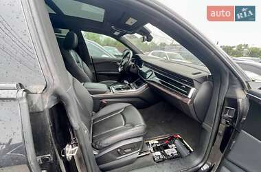 Внедорожник / Кроссовер Audi Q8 2018 в 