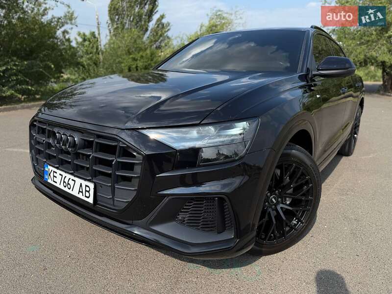 Внедорожник / Кроссовер Audi Q8 2018 в Кривом Роге