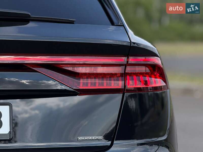 Внедорожник / Кроссовер Audi Q8 2018 в Кривом Роге
