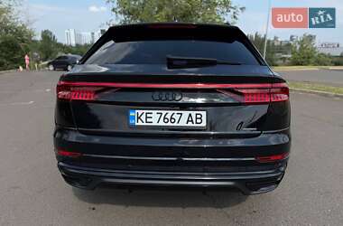 Внедорожник / Кроссовер Audi Q8 2018 в 