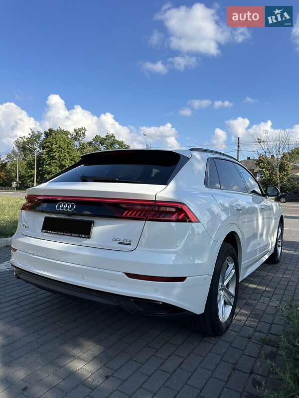 Позашляховик / Кросовер Audi Q8 2019 в Києві