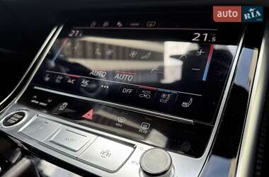 Внедорожник / Кроссовер Audi Q8 2024 в 