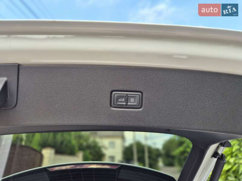Внедорожник / Кроссовер Audi Q8 2021 в Ровно фото 35 Внедорожник / Кроссовер Audi Q8 2021 в Ровно