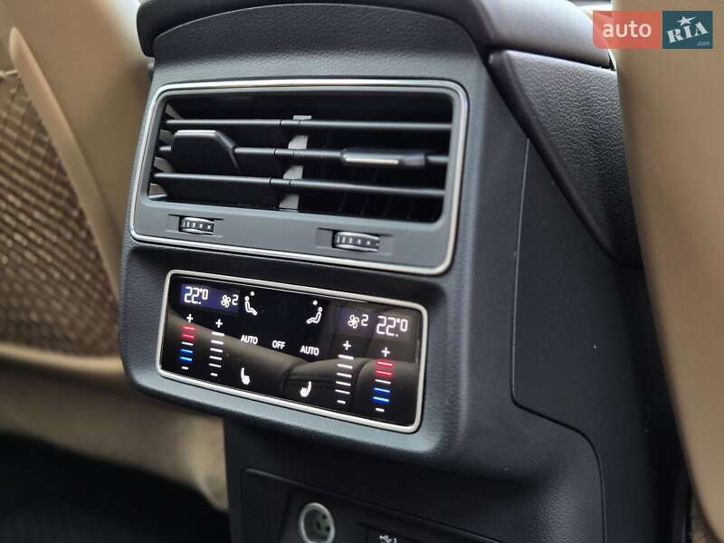 Внедорожник / Кроссовер Audi Q8 2021 в Ровно фото 44 Внедорожник / Кроссовер Audi Q8 2021 в Ровно