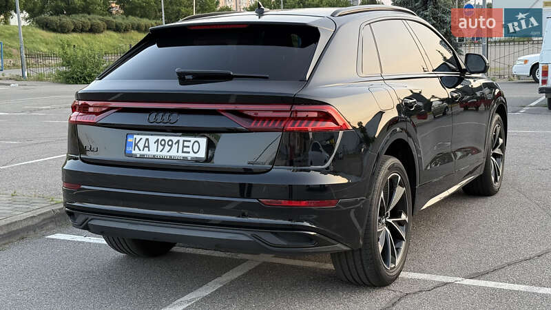 Внедорожник / Кроссовер Audi Q8 2021 в Киеве