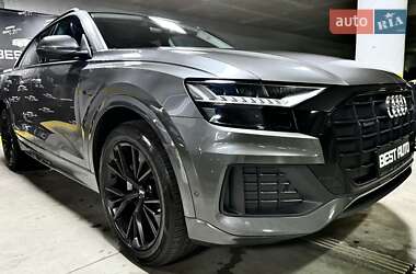 Внедорожник / Кроссовер Audi Q8 2019 в 
