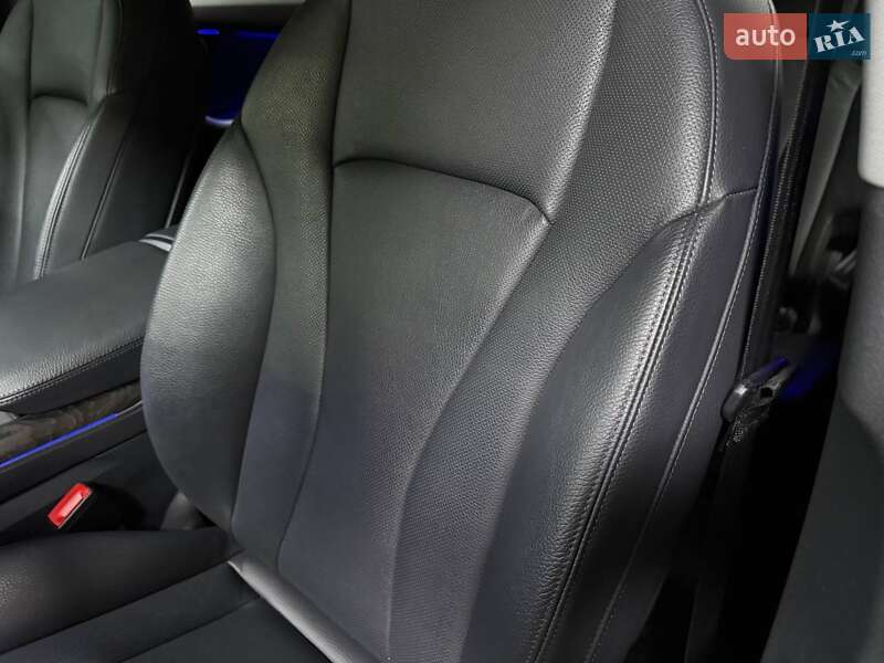 Позашляховик / Кросовер Audi Q8 2019 в Києві