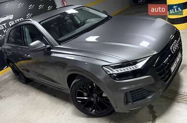 Внедорожник / Кроссовер Audi Q8 2019 в 