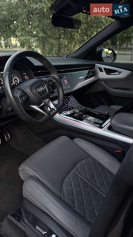 Внедорожник / Кроссовер Audi Q8 2018 в Киеве