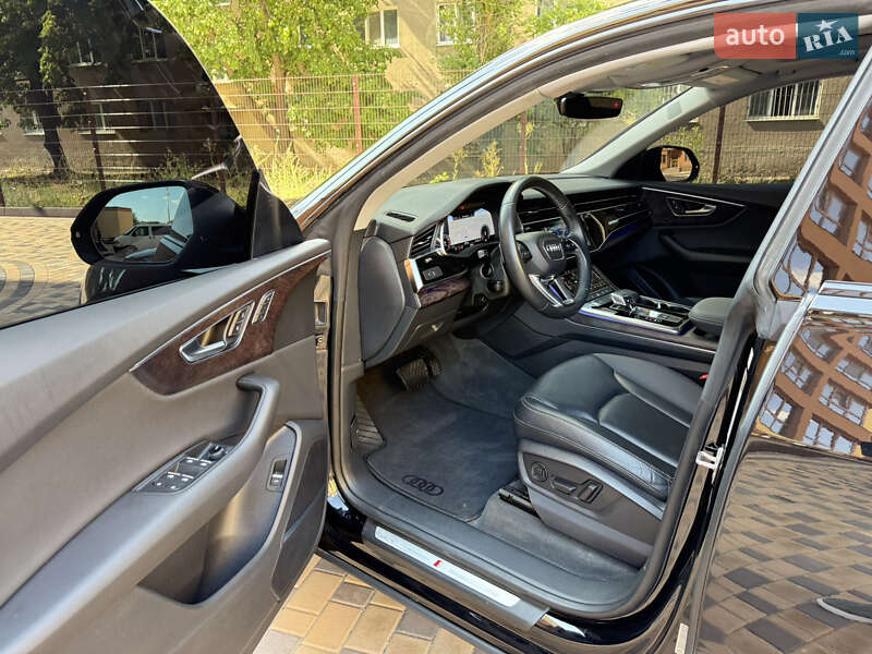 Внедорожник / Кроссовер Audi Q8 2019 в Измаиле