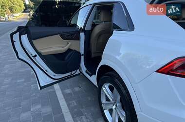 Внедорожник / Кроссовер Audi Q8 2019 в Ужгороде