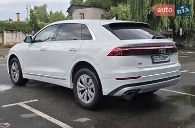 Внедорожник / Кроссовер Audi Q8 2024 в 