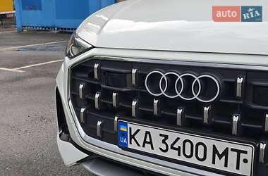 Внедорожник / Кроссовер Audi Q8 2024 в 