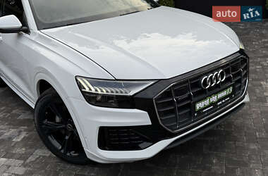 Внедорожник / Кроссовер Audi Q8 2023 в 
