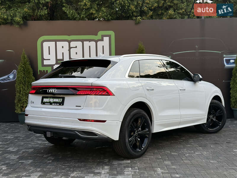 Внедорожник / Кроссовер Audi Q8 2023 в Киеве