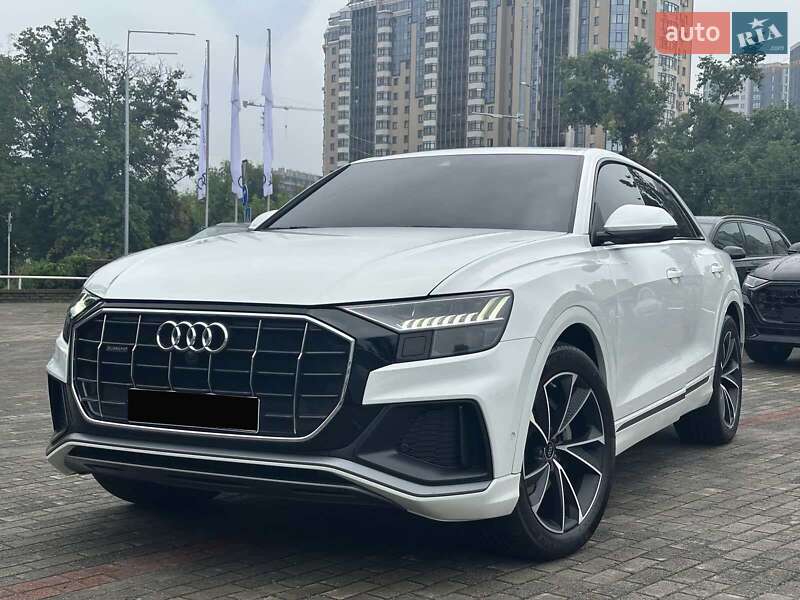Audi Q8 2021