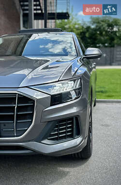Внедорожник / Кроссовер Audi Q8 2019 в 