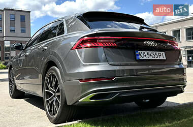 Внедорожник / Кроссовер Audi Q8 2019 в 