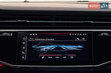 Внедорожник / Кроссовер Audi Q8 2020 в 