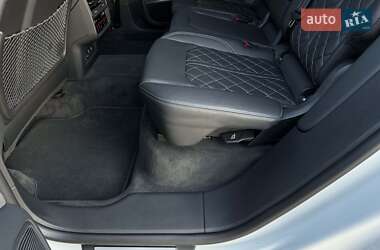 Внедорожник / Кроссовер Audi Q8 2020 в 
