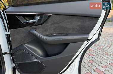 Внедорожник / Кроссовер Audi Q8 2020 в 