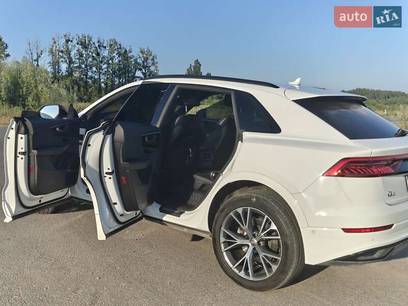 Внедорожник / Кроссовер Audi Q8 2019 в Жовкве