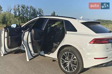 Внедорожник / Кроссовер Audi Q8 2019 в 