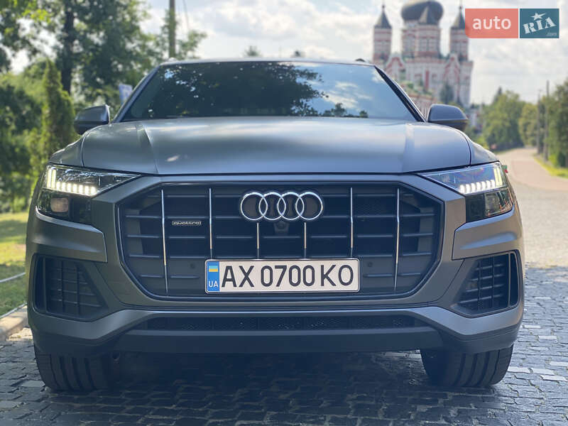 Внедорожник / Кроссовер Audi Q8 2020 в Киеве