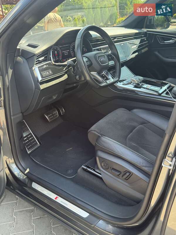 Внедорожник / Кроссовер Audi Q8 2020 в Виннице