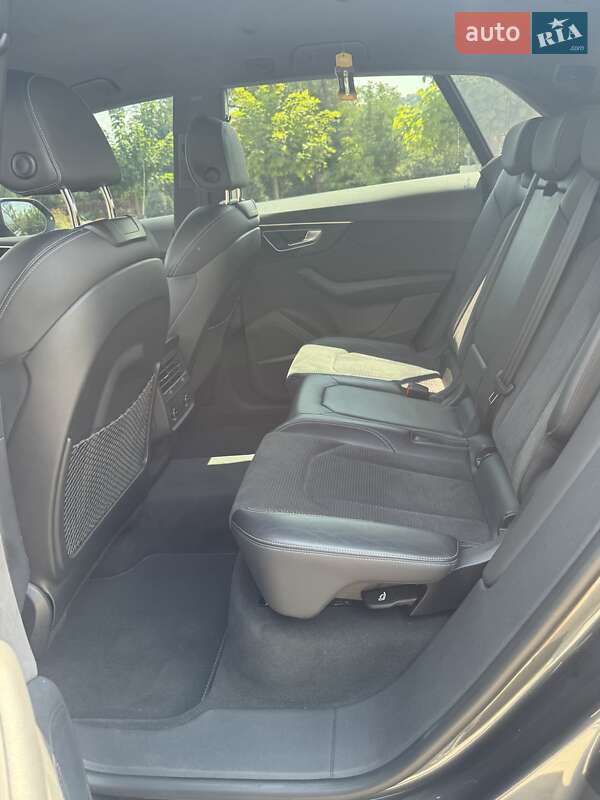 Внедорожник / Кроссовер Audi Q8 2020 в Виннице