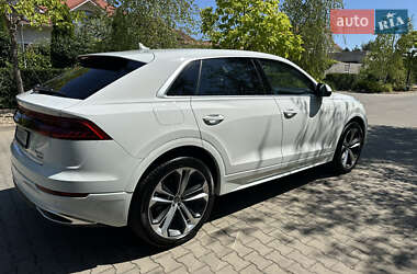 Внедорожник / Кроссовер Audi Q8 2020 в 