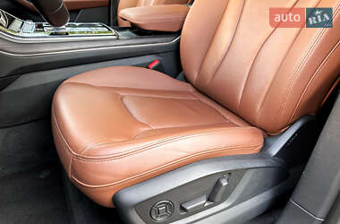 Внедорожник / Кроссовер Audi Q8 2022 в 